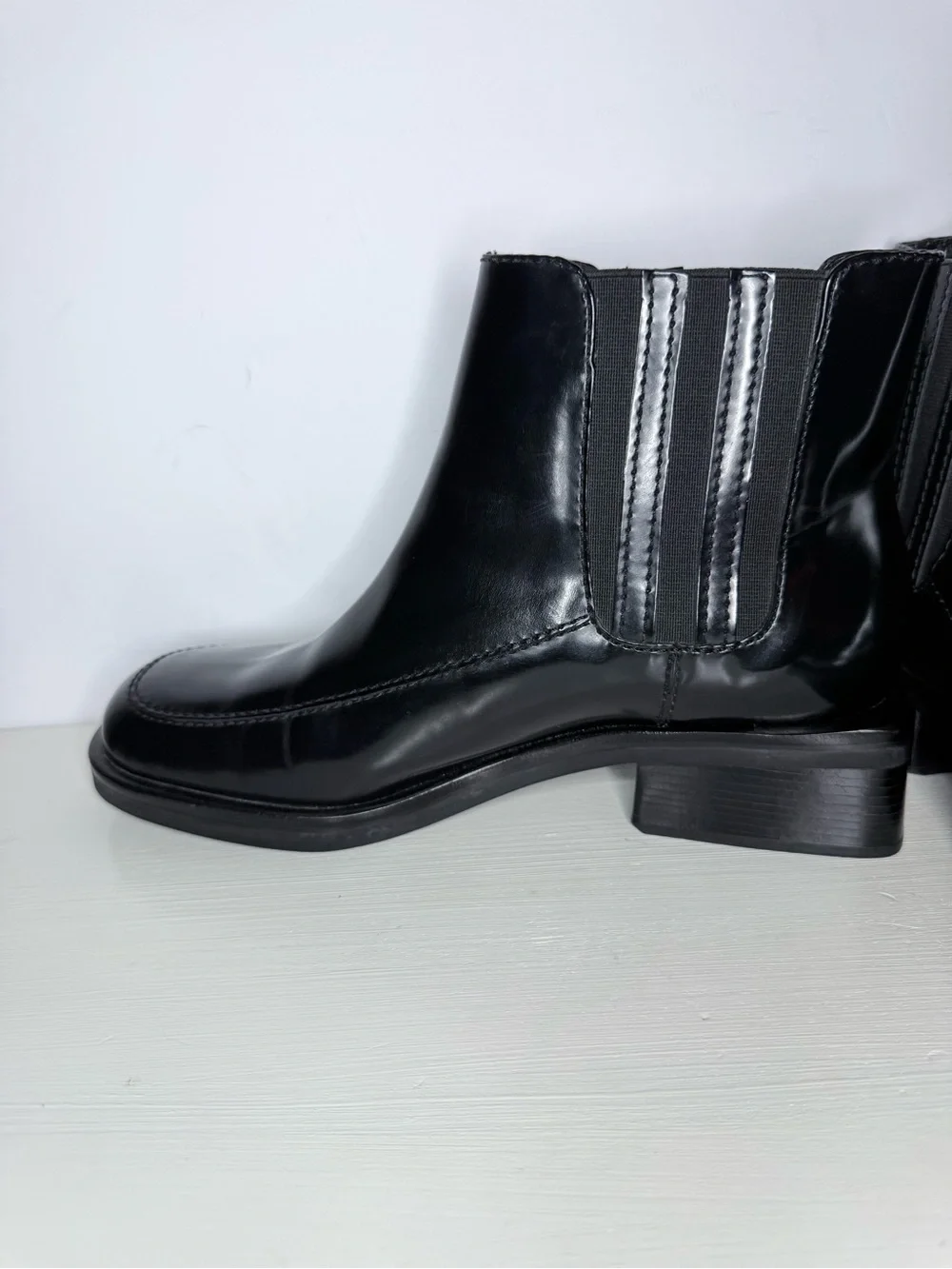 Cole Haan Unique Black Leather Square Toe Chelsea Ankle  Boots Size 8.5